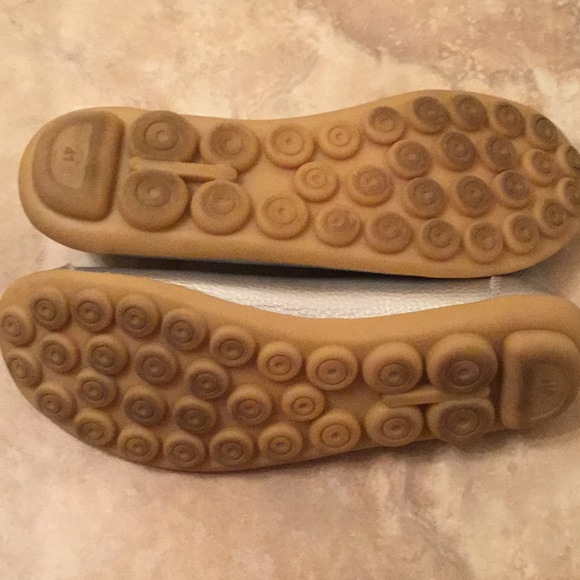 Silver flats - Picture 4 of 6